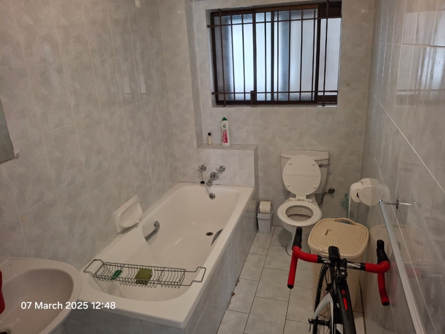 To Let 1 Bedroom Property for Rent in Humewood Eastern Cape